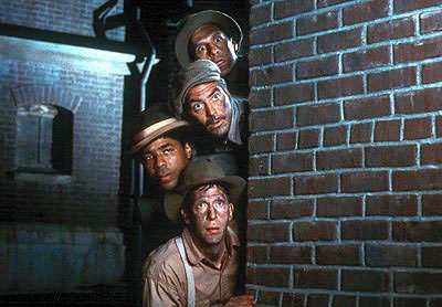 Clooney leads an all-star cast in the Coen Brothers' classic!